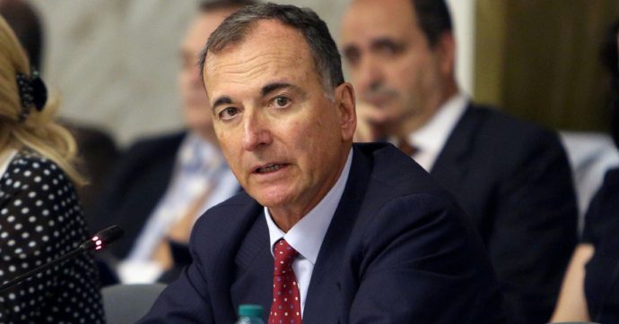 “Basta politici in toga”. E  il berlusconiano Frattini va a presiedere il Consiglio di Stato