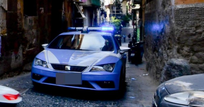 Napoli, colpito con 10 colpi d’arma da fuoco