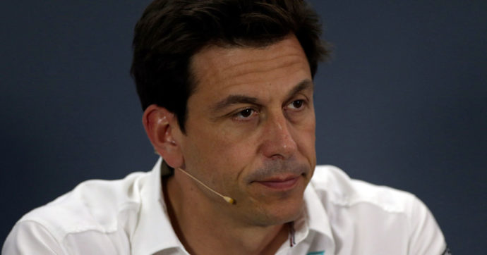 Formula 1, Mercedes non accetta la vittoria di Verstappen e protesta per la procedura della Safety car: ricorsi respinti