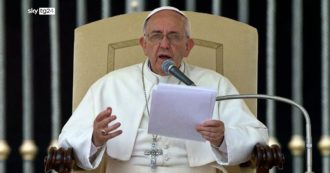 Papa Francesco: “Aumentano le spese militari e diminuiscono quelle per l’educazione. Chi governa inverta questo rapporto”