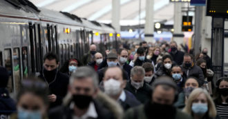 Copertina di Nel Lazio mascherina all’aperto obbligatoria per un mese. Zingaretti: “Misura essenziale, teniamo alta la guardia e anticipiamo il virus”