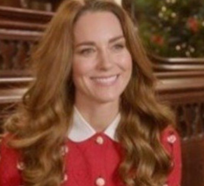 Kate Middleton, il nuovo maglione di Natale è griffato e Made in Italy: ecco quanto costa