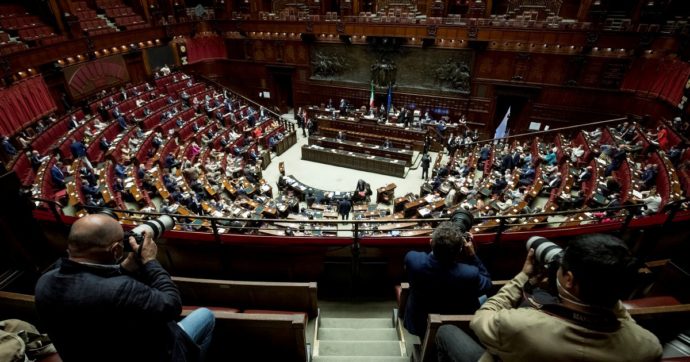 Vitalizi, la Camera vuole rifare tutto: troppi tagli alle pensioni dei deputati