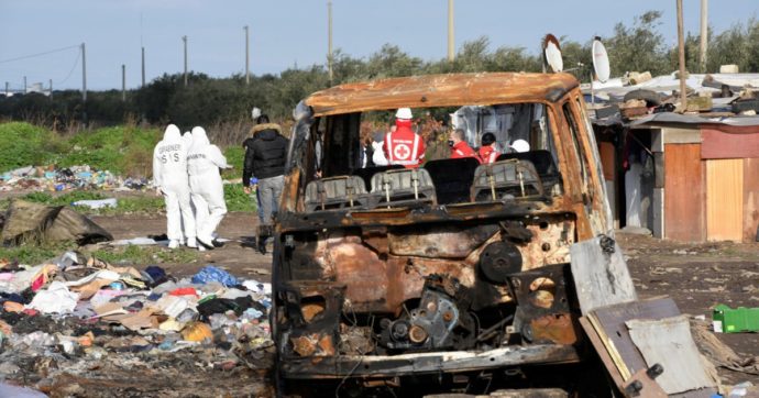A fuoco la baracca, morti 2 bimbi