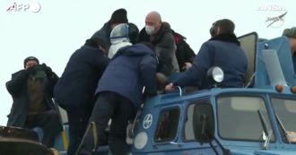 Copertina di Miliardario giapponese torna sulla Terra dopo 12 giorni “da turista” a bordo della Stazione Spaziale Internazionale: le immagini dell’atterraggio