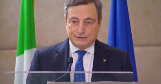 Copertina di Covid, Draghi: “Pandemia e crisi economica hanno colpito i più deboli, ma l’Italia ha saputo reagire”