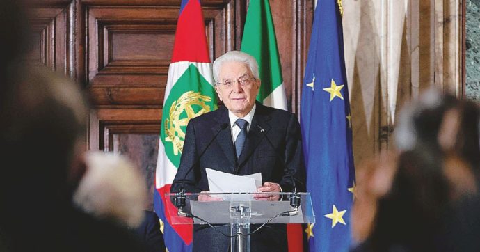 Sergio Mattarella: “Avanti con i costruttori”, a prescindere da Draghi