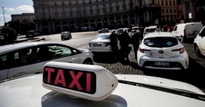 Roma, a Natale i taxi lasciano a piedi i disabili