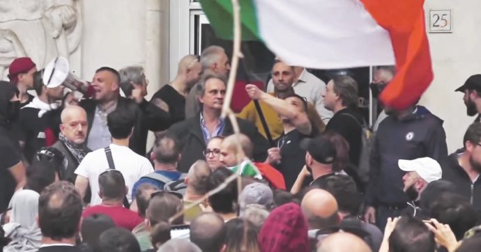 Ora Castellino e Fiore rischiano il processo