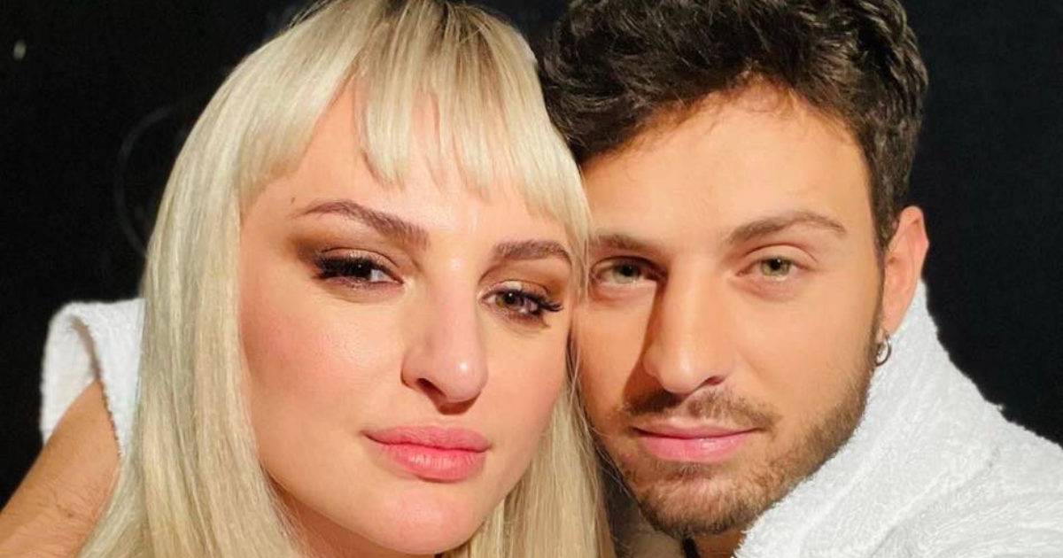 Ballando con le Stelle, Vito Coppola parla del bacio con Arisa: “Ho fatto una presa e ho avvertito delle vibrazioni. Un momento bellissimo”