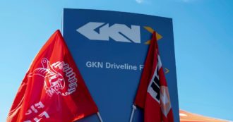Gkn, firmato l’accordo sulla riconversione industriale. “C’è la garanzia di continuità occupazionale anche per lavoratori in appalto”