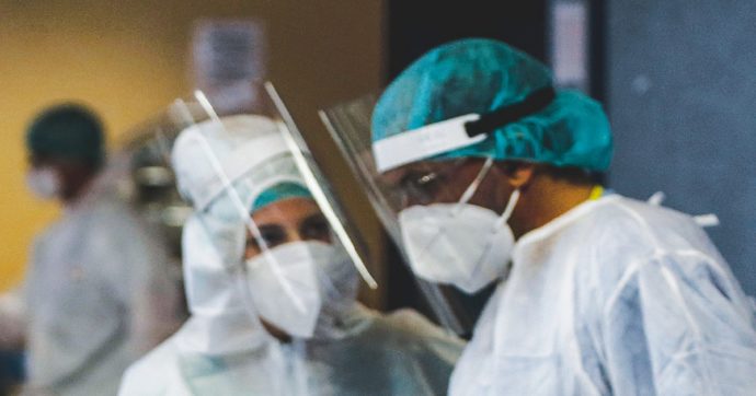 “Noi medici, da eroi nazionali a dimenticati dal governo”