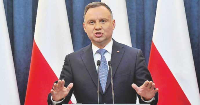 Servizi russi: “Polonia e Usa complottano per restaurare il controllo polacco sull’Ucraina”. Varsavia: “Bugie per creare diffidenza”