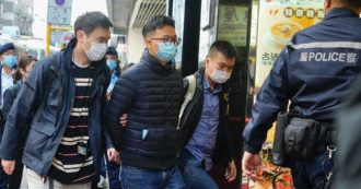 Copertina di Hong Kong, perquisizioni e sei arresti: chiusa la testata indipendente Stand News per “pubblicazione sediziosa”