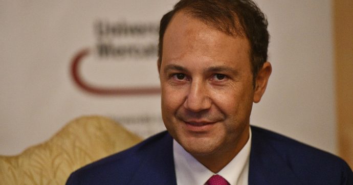Danilo Iervolino, quando il nuovo editore dell’Espresso fece causa per 38 milioni al settimanale per un’inchiesta su UniPegaso