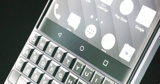 Copertina di Addio a BlackBerry, dal 4 gennaio tutti gli smartphone con il sistema operativo della società canadese saranno inutilizzabili
