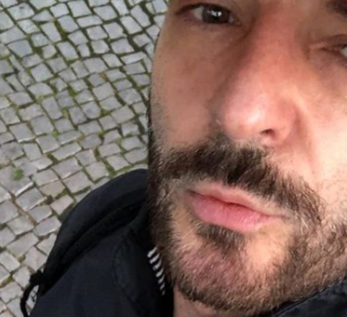 Morto Gergely Homonnay, lo scrittore ungherese trovato senza vita nel bagno turco di un club di Roma: era noto per il suo sostegno ai diritti Lgbt