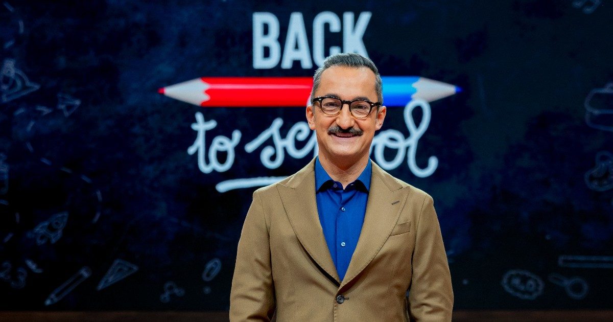 Nicola Savino debutta con Back to School: “Le Iene? Dopo cinque anni sento la necessità di cambiare”