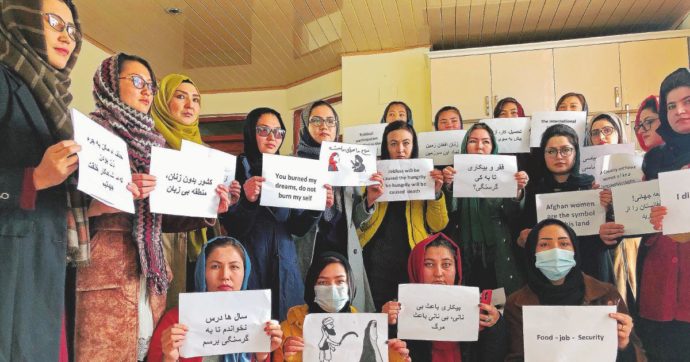 Il ministero Talib vieta alle donne di usare anche i bagni pubblici