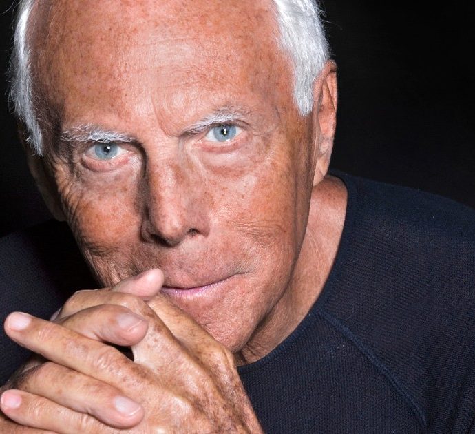 Giorgio Armani cancella le sfilate uomo e l’alta moda di Parigi: “Decisione presa a malincuore”. Camera Moda conferma la Men’s Fashion Week