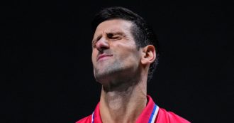 Copertina di Novak Djokovic ammette di aver infranto la quarantena dopo la positività al Covid: “Non volevo deludere un giornalista”