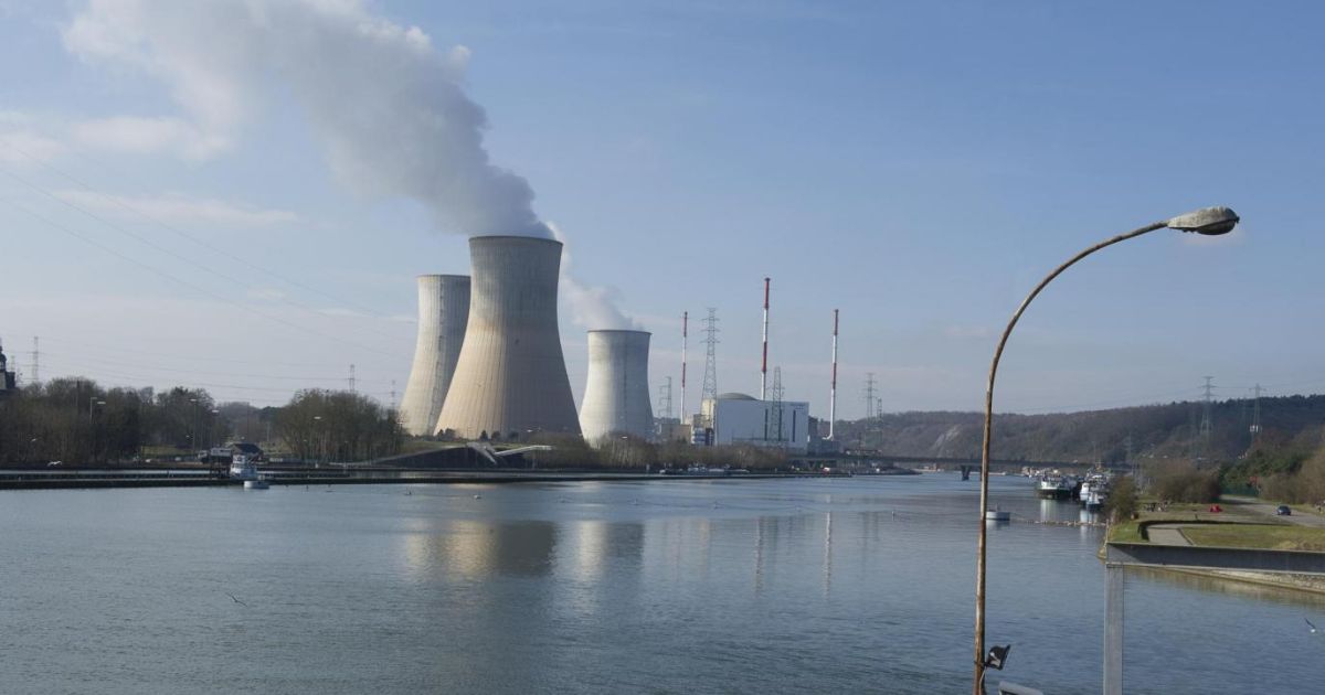 Manovra, le spese per lo smantellamento del nucleare escono dalla bolletta elettrica (le pagheremo con le tasse)