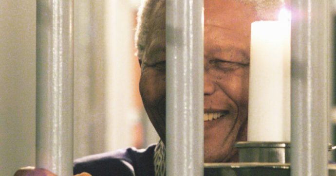 All’asta la chiave della prigione di Nelson Mandela