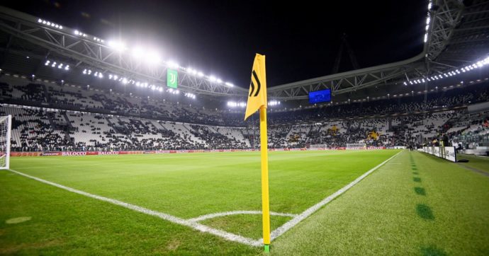 Serie A e Covid, ecco il nuovo protocollo: partite rinviate se una squadra ha il 35% di calciatori positivi