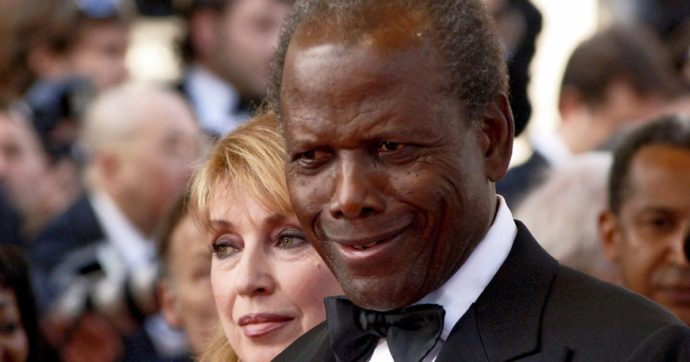 Copertina di 94 anni da Oscar, Poitier. Obama lo ha “medagliato”