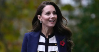 Copertina di Kate Middleton, i 40 anni della Duchessa celebrati dai ritratti ufficiali dell’artista Paolo Roversi: “Non è abituata a posare, era timorosa”