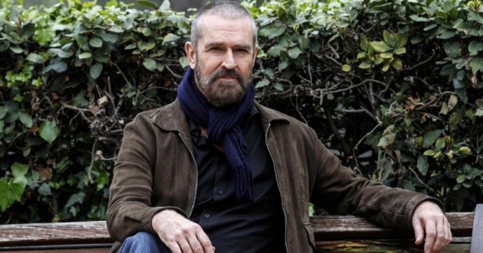 Copertina di I leoni di Sicilia diventano serie tv. E Rupert Everett torna alla regia