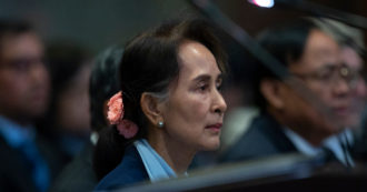 Copertina di Myanmar, Aung San Suu Kyi condannata a 4 anni per violazione legge sulle comunicazioni e delle misure anti-Covid: ma ne rischia altri 89