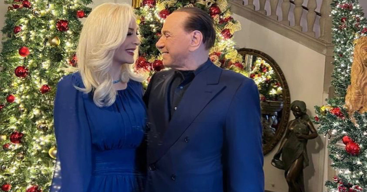 Silvio Berlusconi e gli auguri alla fidanzata Marta Fascina per il 32esimo compleanno