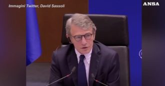 Copertina di David Sassoli, quando nel luglio 2020 (in piena pandemia) ringraziò commosso politici, interpreti e dipendenti: “Abbiamo fatto funzionare l’Ue”
