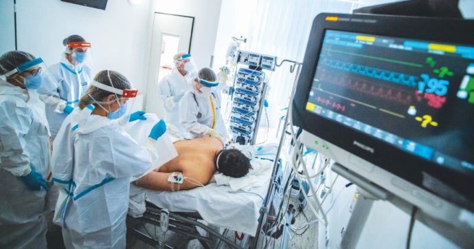 I medici: “Decimata l’attività chirurgica, 2 anni passati invano”