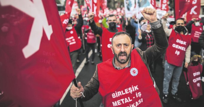 Il mondo è alla canna del gas e le rivoluzioni non aspettano più