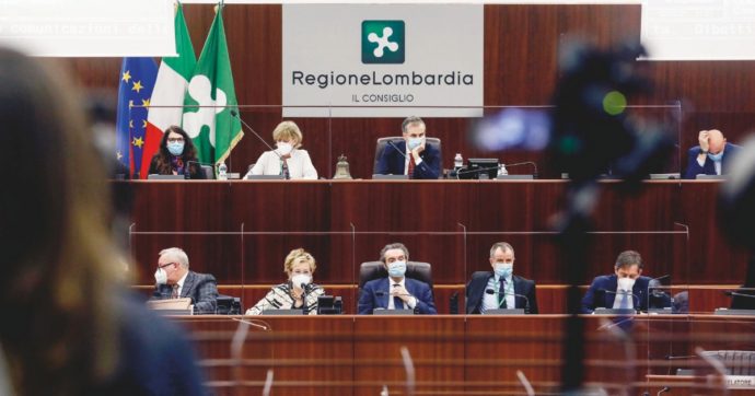 Destra divisa sui grandi elettori. Passano presidenti e indagati