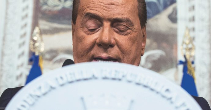 “Pronto, sono Silvio”. Così il Caimano convince gli ex M5S