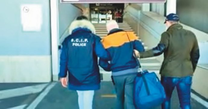 Ex assessore latitante estradato da Romania