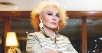 Copertina di “La mercante di Brera”, come rendere chic i tesori in soffitta