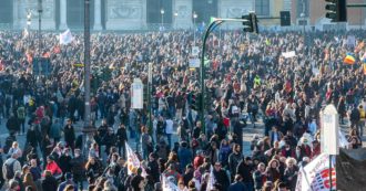 No vax di nuovo in piazza: migliaia a Roma a San Giovanni. A Milano anche Luc Montagnier: “I non vaccinati salveranno l’umanità”