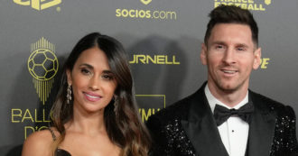 Copertina di Leo Messi, la moglie Antonela Roccuzzo è insoddisfatta: “Trasferirsi a Parigi è stato un terribile errore”