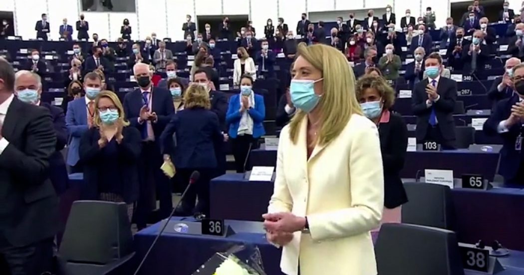 Roberta Metsola eletta presidente dell’Europarlamento: 458 voti favorevoli per la conservatrice maltese. L’annuncio in Aula