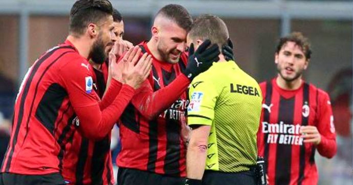 Milan-Spezia, il grande errore di Serra è una piccola rivoluzione: ha falsato il campionato, ma chiedendo scusa ha dato una lezione agli italiani