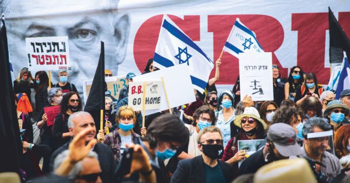 Benjamin Netanyahu, un patto per evitare le sbarre