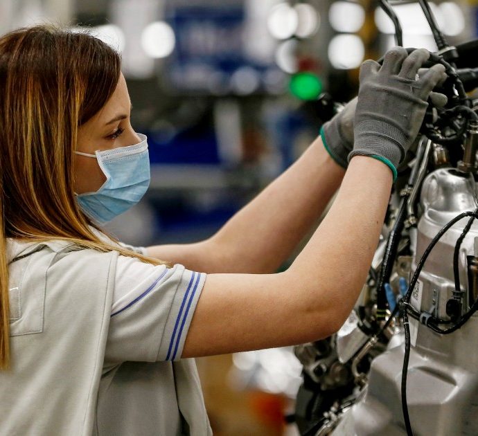 Salario minimo, raggiunto l’accordo sulla direttiva Ue: “Promuoverà condizioni di lavoro dignitose per i dipendenti europei”