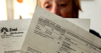 Copertina di Bollette, decreto verso i 4 miliardi ma slitta la tassa sugli extra-profitti