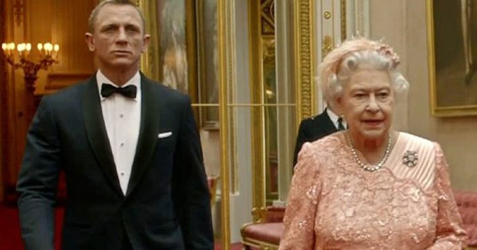 Dio salvi la regina! Fenomenologia di Elisabetta II tra cinema e tv. La sovrana che è diventata icona