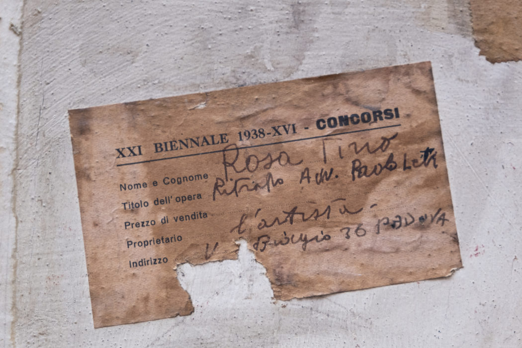 Etichetta sul retro del quadro relativa alla partecipazione alla Biennale del 1938