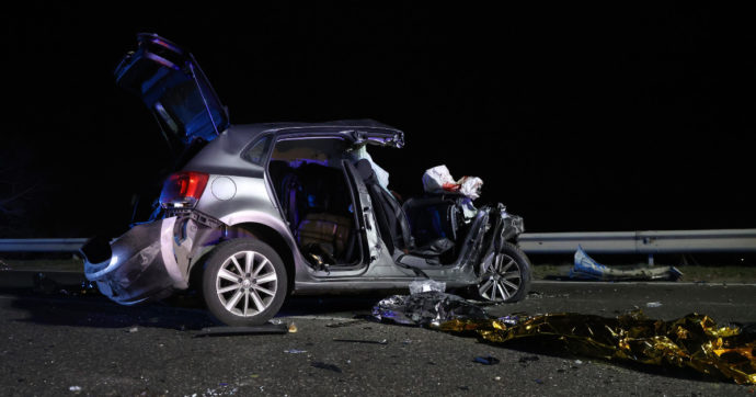 Incidente mortale nel Bresciano: nessuna delle 5 vittime aveva la patente, l’auto era prestata
